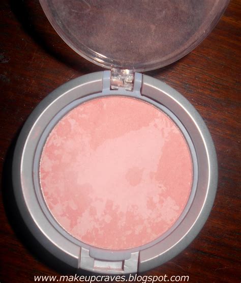 does dior blush have talc